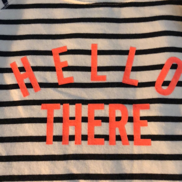 Old Navy Tops - NWOT ‼️SALE‼️Old Navy 👋🏼Hello There Sweatshirt